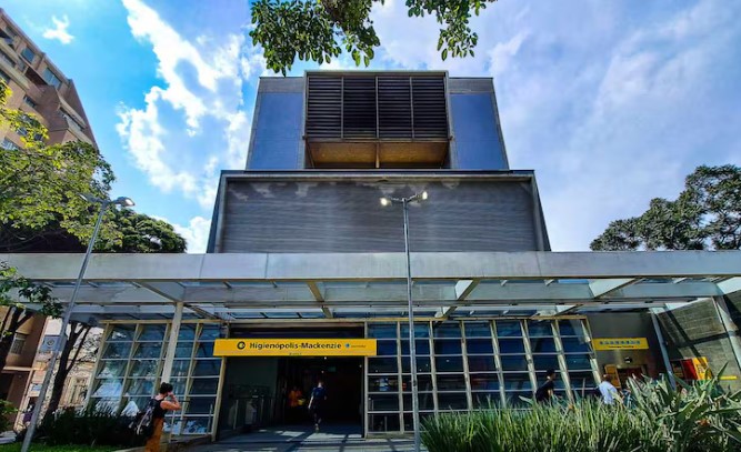 Médico e advogado são esfaqueados na Rua da Consolação; vítimas não descartam homofobia