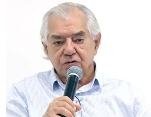 Quem era José Álvaro Moisés, fundador do PT que morreu após se afogar no litoral norte de SP