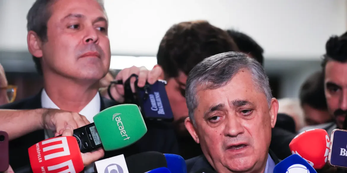 jose-guimaraes-diz-ser-contra-socorro-do-governo-federal-ao-brb