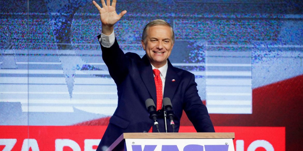 chile-inicia-deportacoes-com-primeiro-voo-de-imigrantes