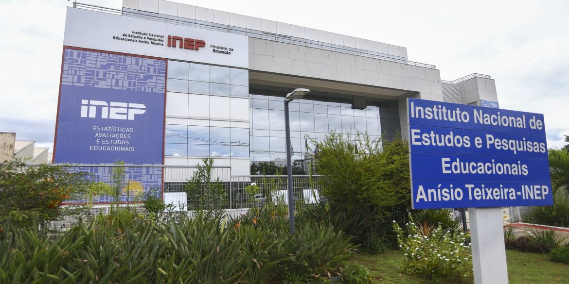 mec-estende-prazo-para-isencao-do-enem-2026