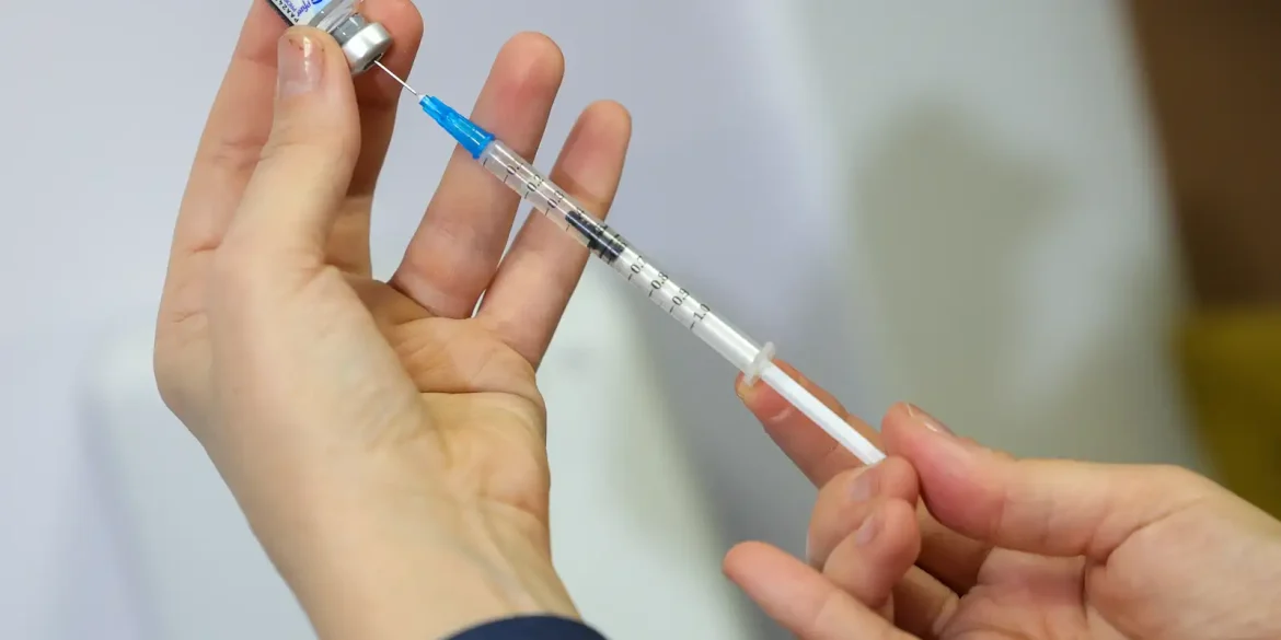 instituto-butantan-busca-voluntarios-para-teste-de-vacina-contra-a-gripe-em-idosos