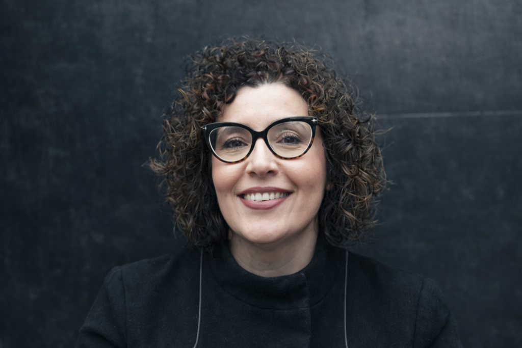 peca-“a-pediatra”-estreia-no-sesc-pinheiros-e-leva-publico-ao-teatro-em-sao-paulo