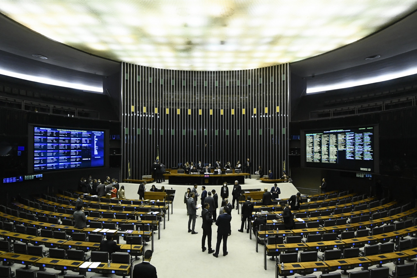 Câmara dos Deputados nomeia relator da PEC do fim da escala 6×1 e instala comissão especial para debater jornada de trabalho